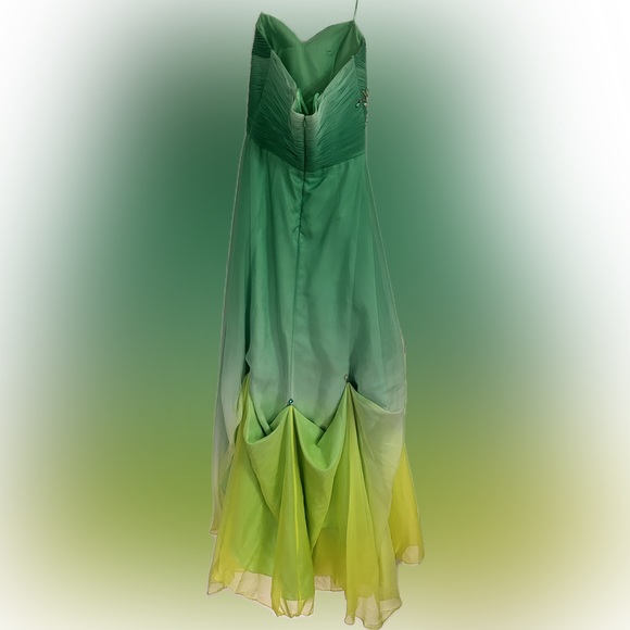 GOWN BEADED Ambiance with Spaghetti Straps. PROM - Picture 2 of 16